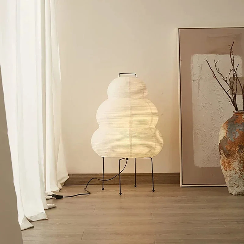 Floor Lamp Tripod - Lampada da Tavolo Akari Noguchi Yong