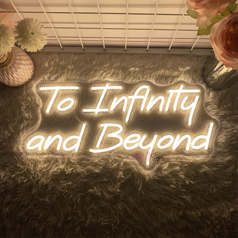 Lighting Decor And Beyond - Per infinito e oltre Insegne al
