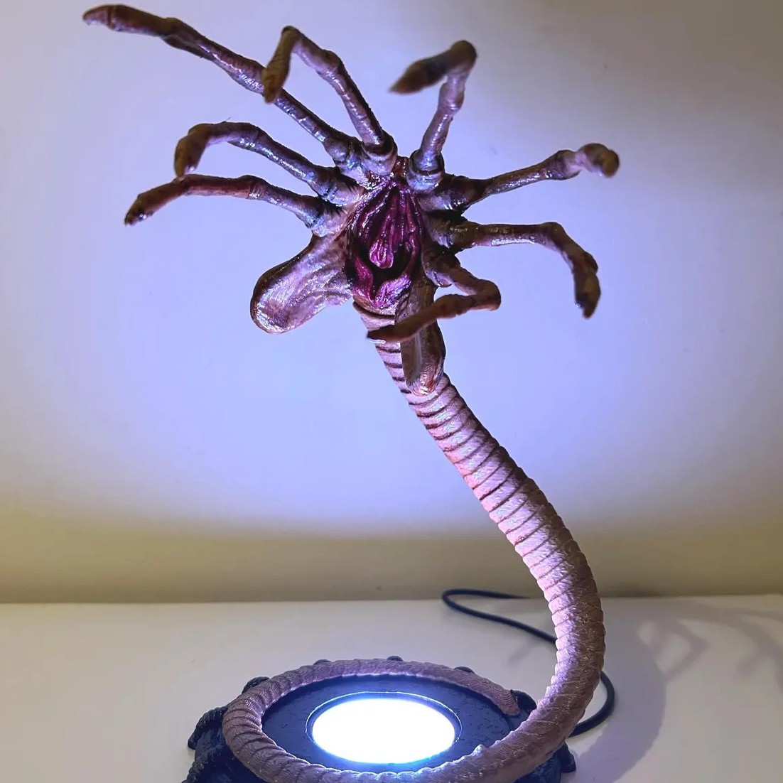 Lighting Decor Items - Lampada Notturna Alien Facehugger, Decorazione Halloween